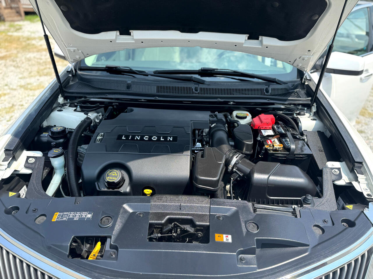 Used 2014 Lincoln MKS AWD w/ Equipment Group 101A image 17