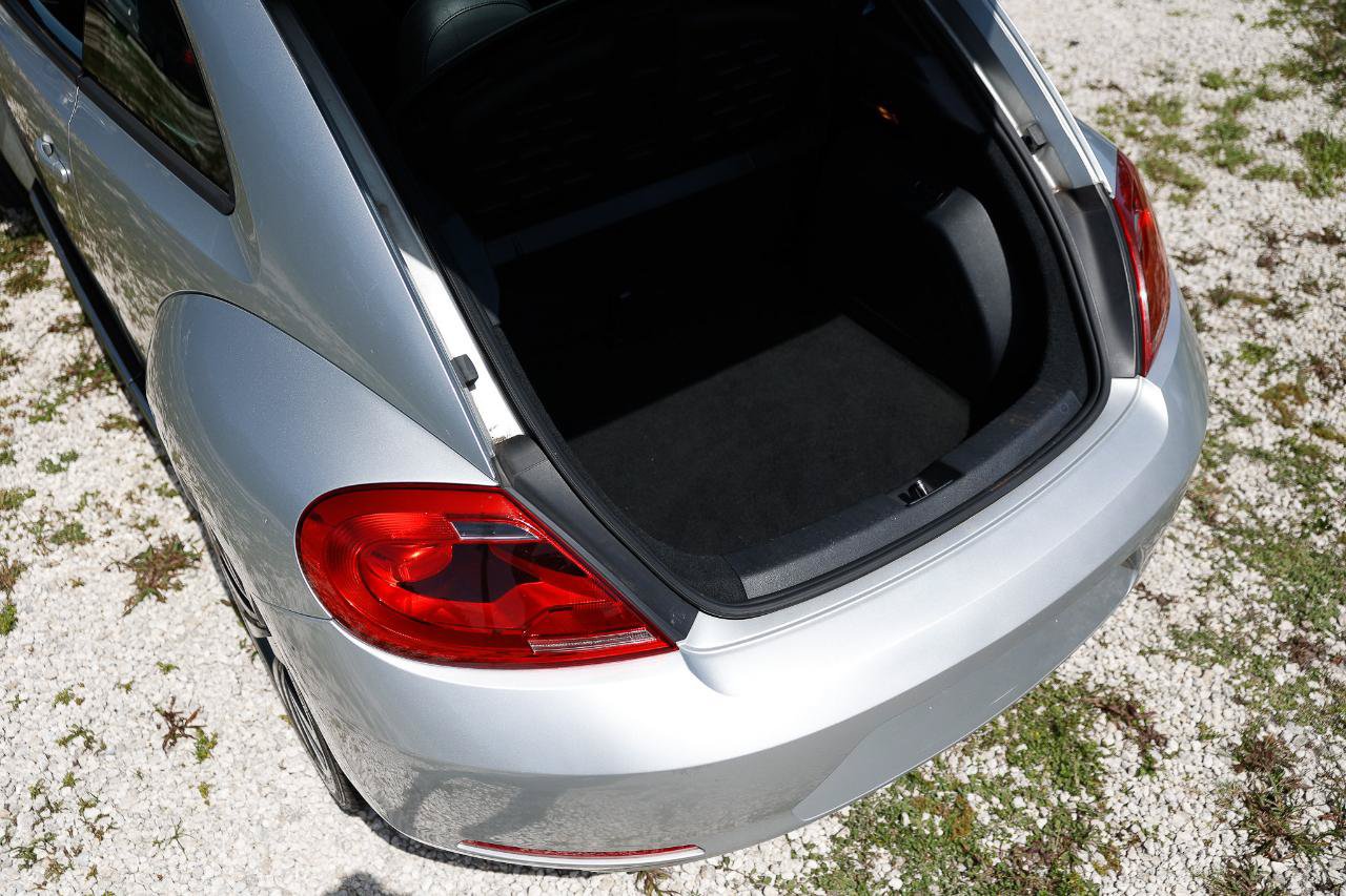 Used 2013 Volkswagen Beetle 2.0T FWD image 26