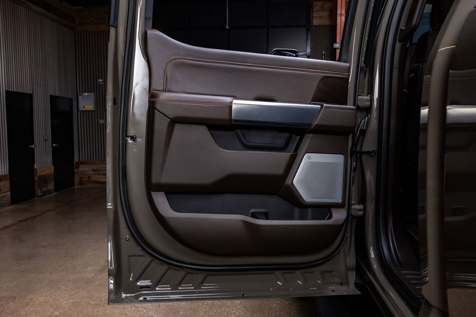 Used 2026 Ford F250 King Ranch w/ Chrome Package image 39