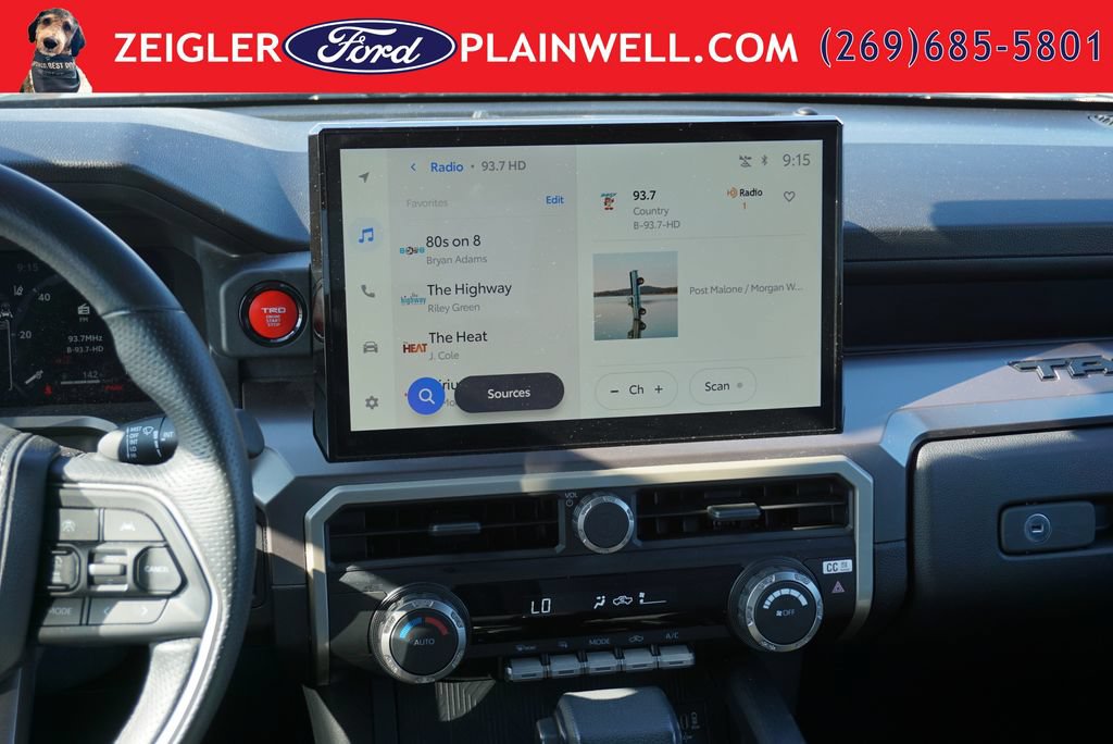 Used 2025 Toyota Tacoma TRD Off-Road AWD/4WD image 14