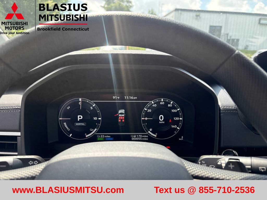 Used 2025 Mitsubishi Outlander ES AWD/4WD image 21