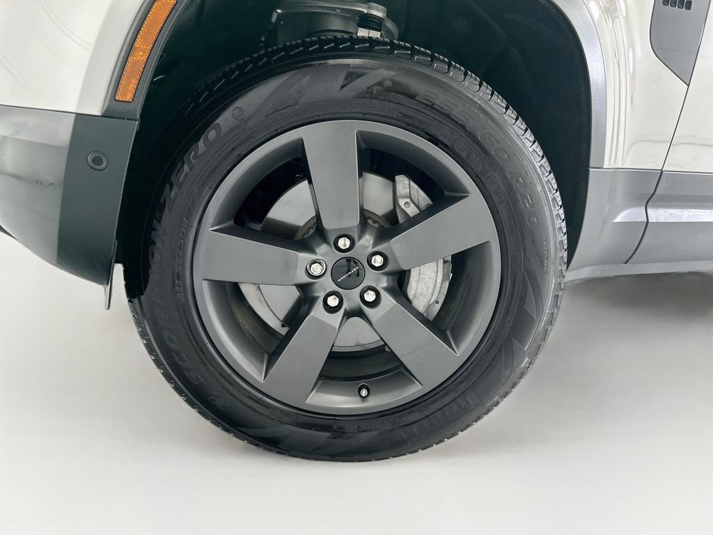 Certified 2026 Land Rover Defender 110 S AWD/4WD image 29