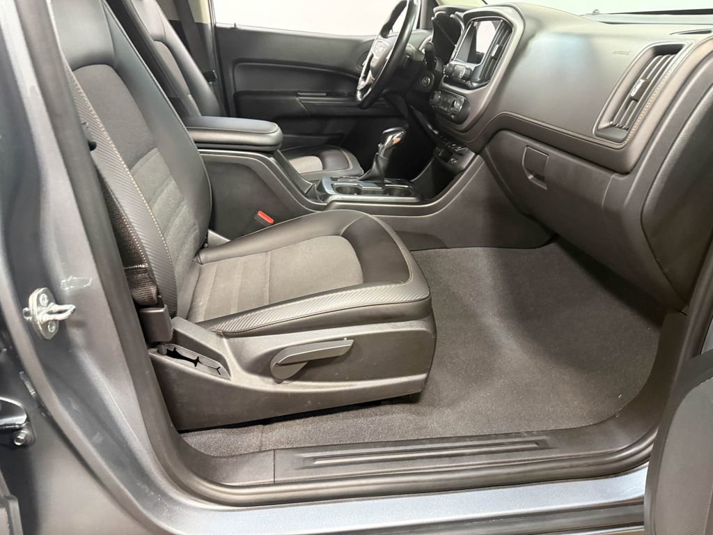 Used 2022 GMC Canyon AT4 image 65