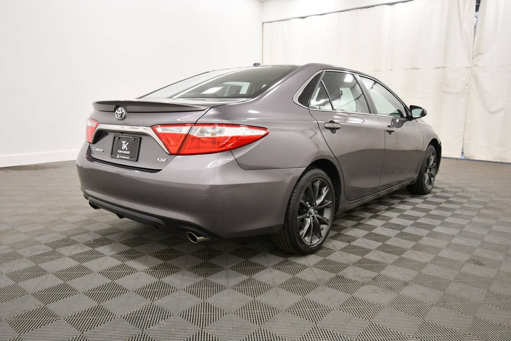 Used 2015 Toyota Camry XSE FWD image 8