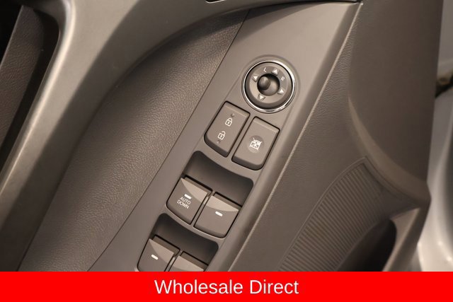 Used 2012 Hyundai Elantra GLS FWD image 10
