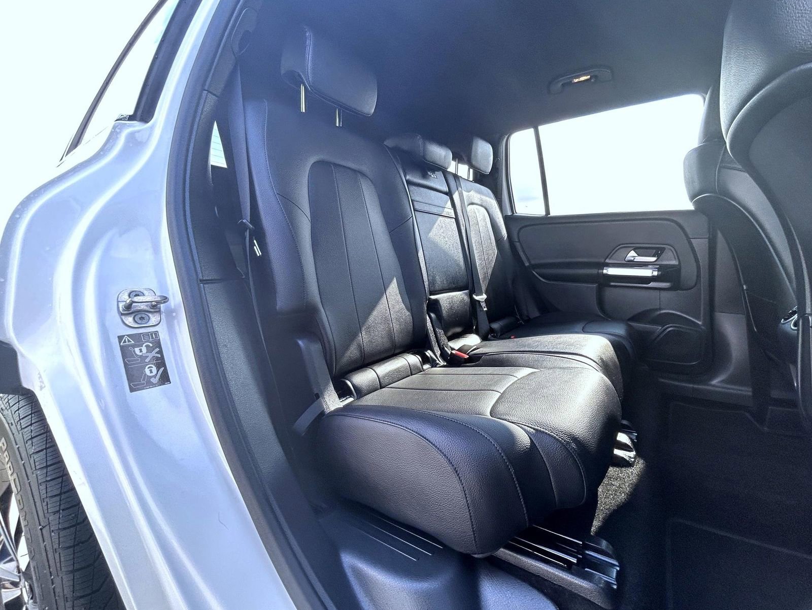 Used 2024 Mercedes-Benz GLB 250 image 19