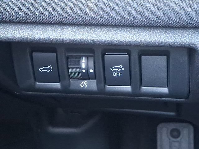 Used 2025 Subaru Outback Premium AWD/4WD image 24