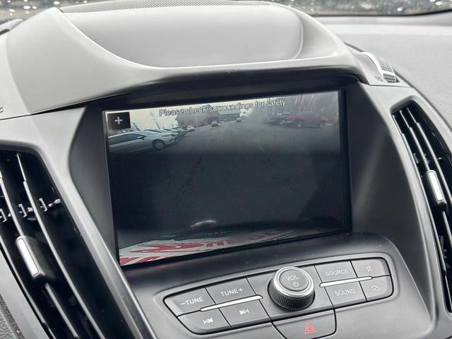 Used 2019 Ford Escape SE image 24