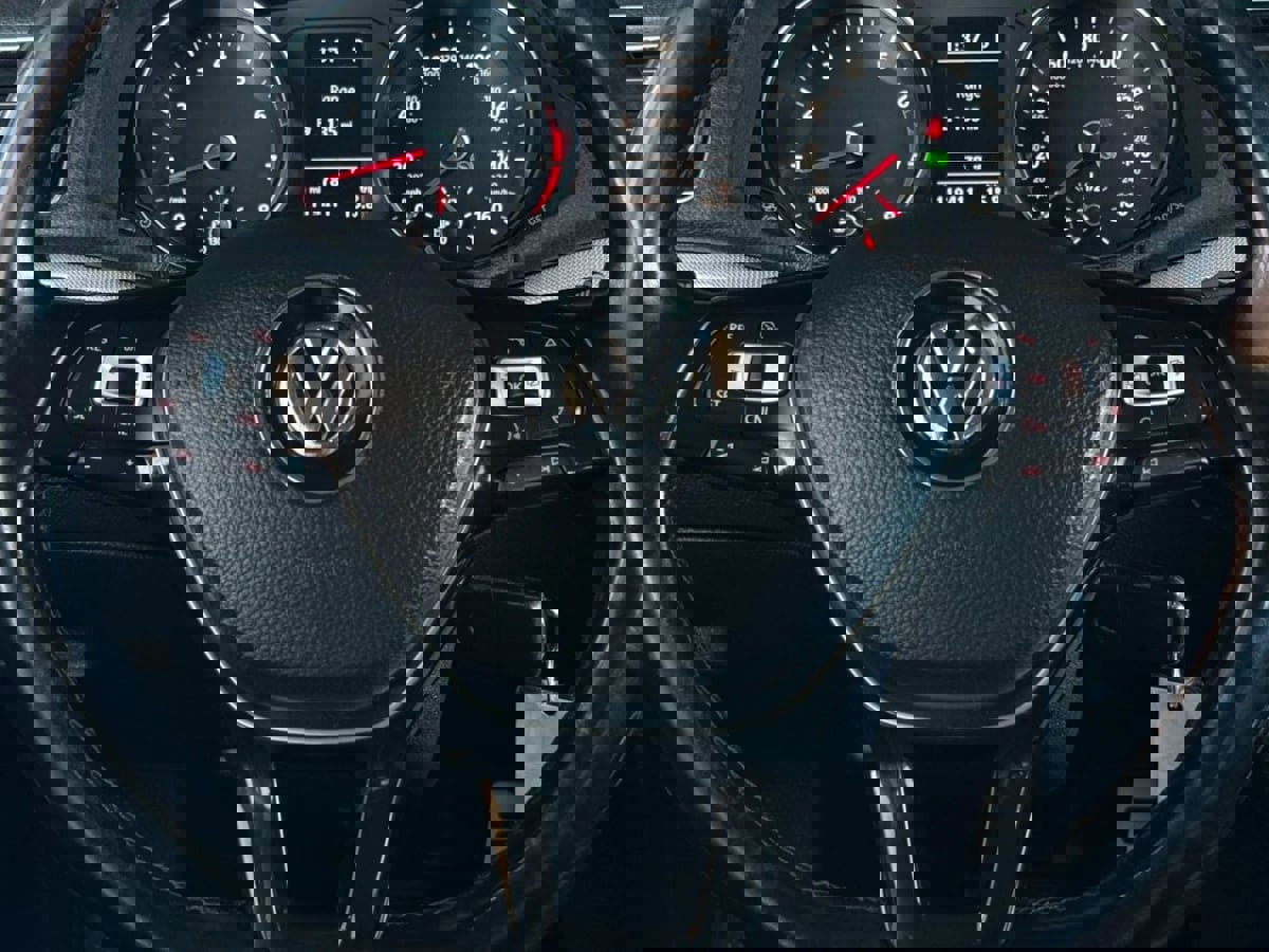 Used 2017 Volkswagen Passat 1.8T R-Line image 52