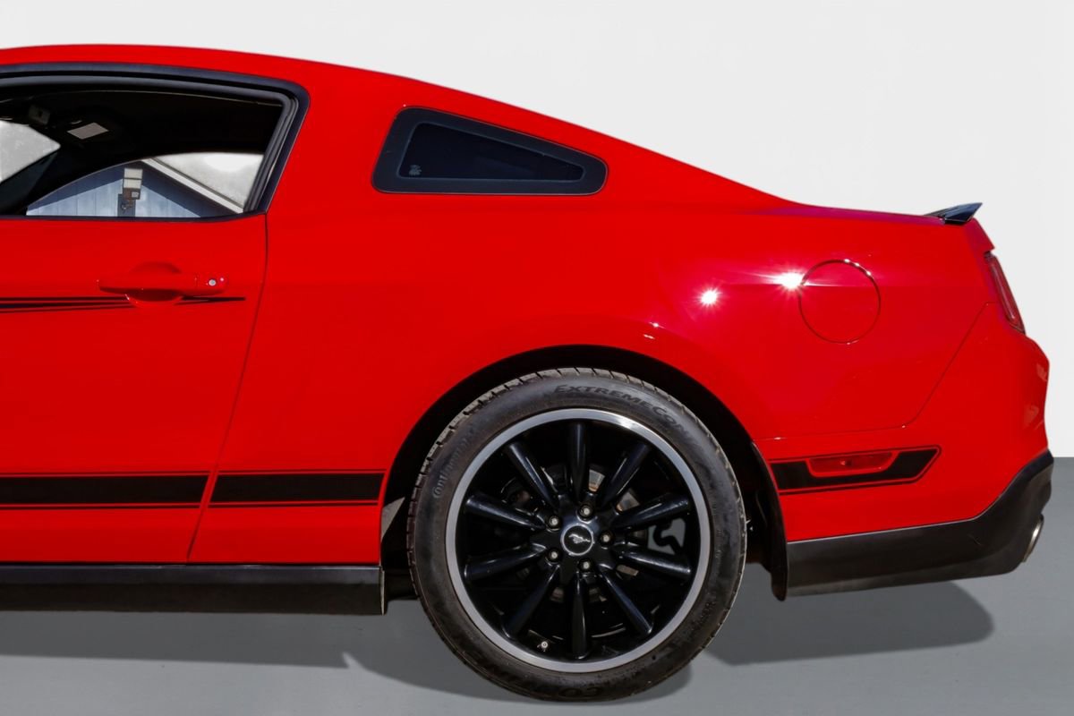 Used 2012 Ford Mustang Boss 302 w/ Boss 302 Accessory Pkg image 10