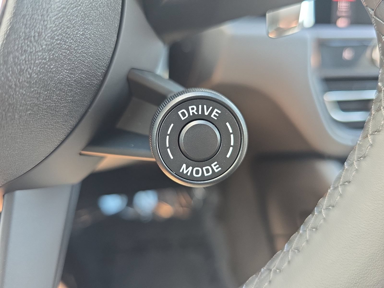 New 2026 Porsche Macan S AWD/4WD image 25