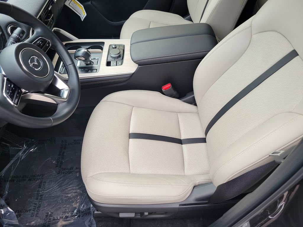 Certified 2025 MAZDA CX-90 3.3 Turbo w/ Preferred Package image 19