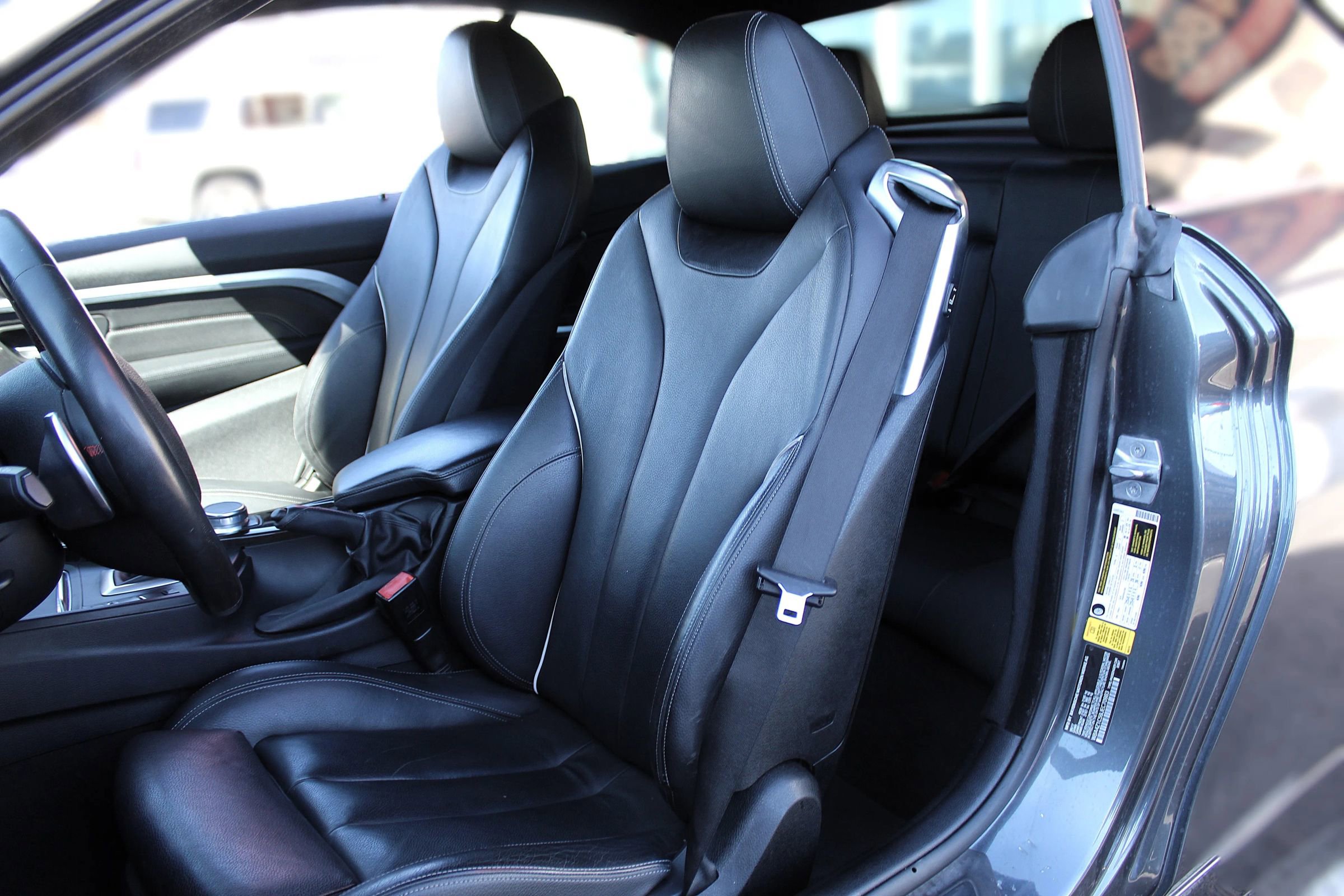 Used 2018 BMW 430i Convertible image 33