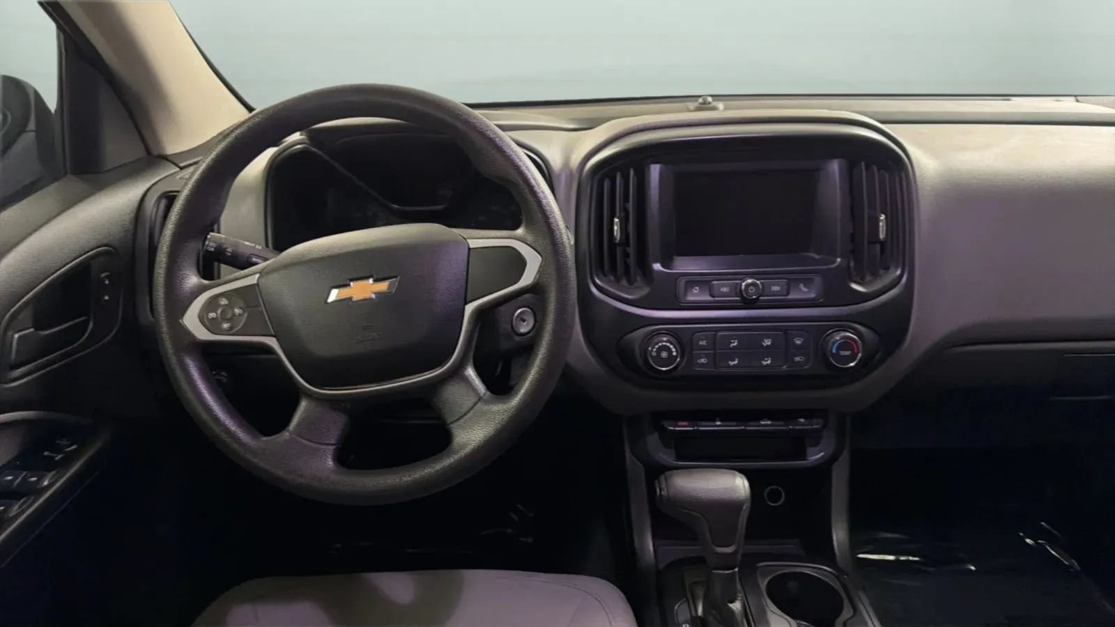 Used 2020 Chevrolet Colorado W/T w/ WT Convenience Package RWD image 10