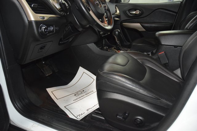 Used 2018 Jeep Cherokee Limited w/ Technology Group image 38