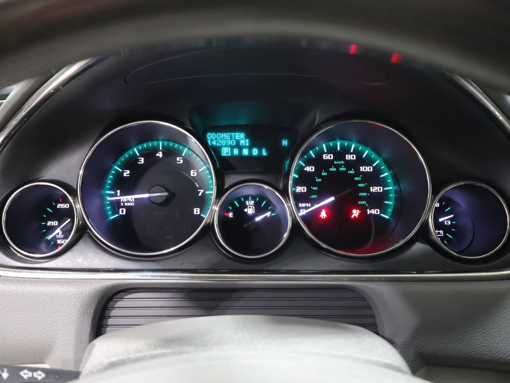 Used 2017 Buick Enclave Premium AWD/4WD image 39