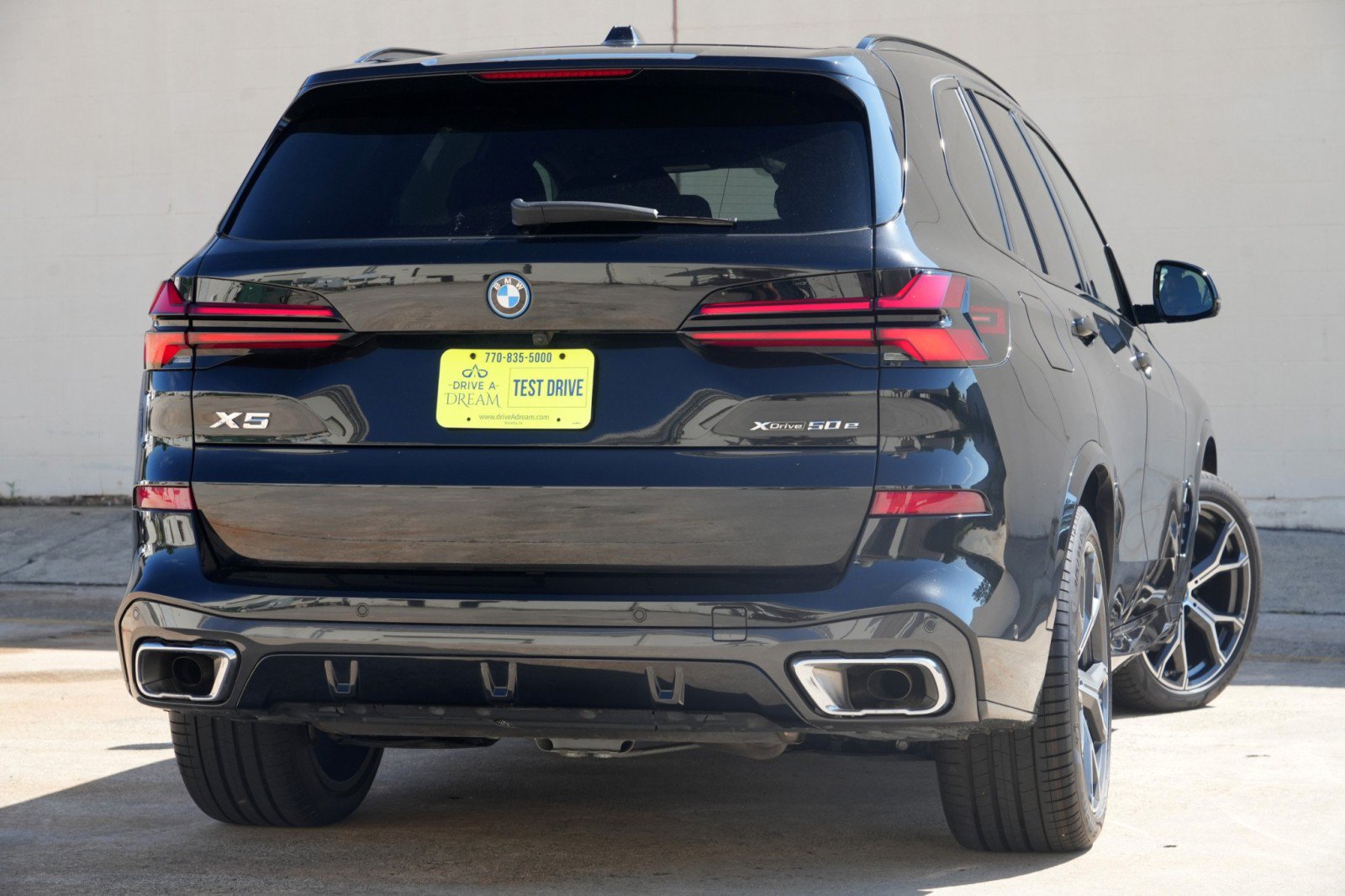 Used 2024 BMW X5 xDrive50e w/ M Sport Package AWD/4WD image 5
