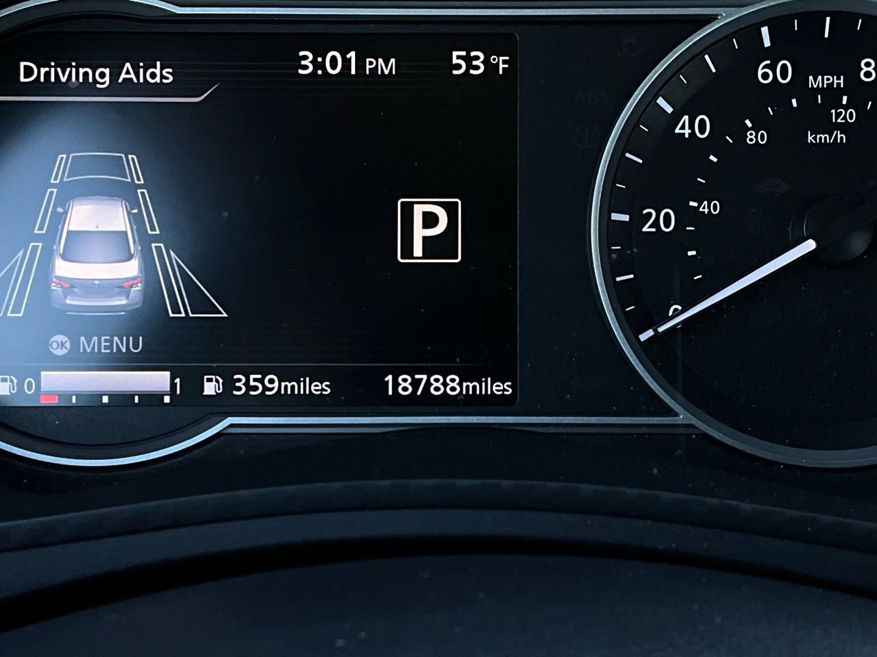 Used 2025 Nissan Versa SV image 33