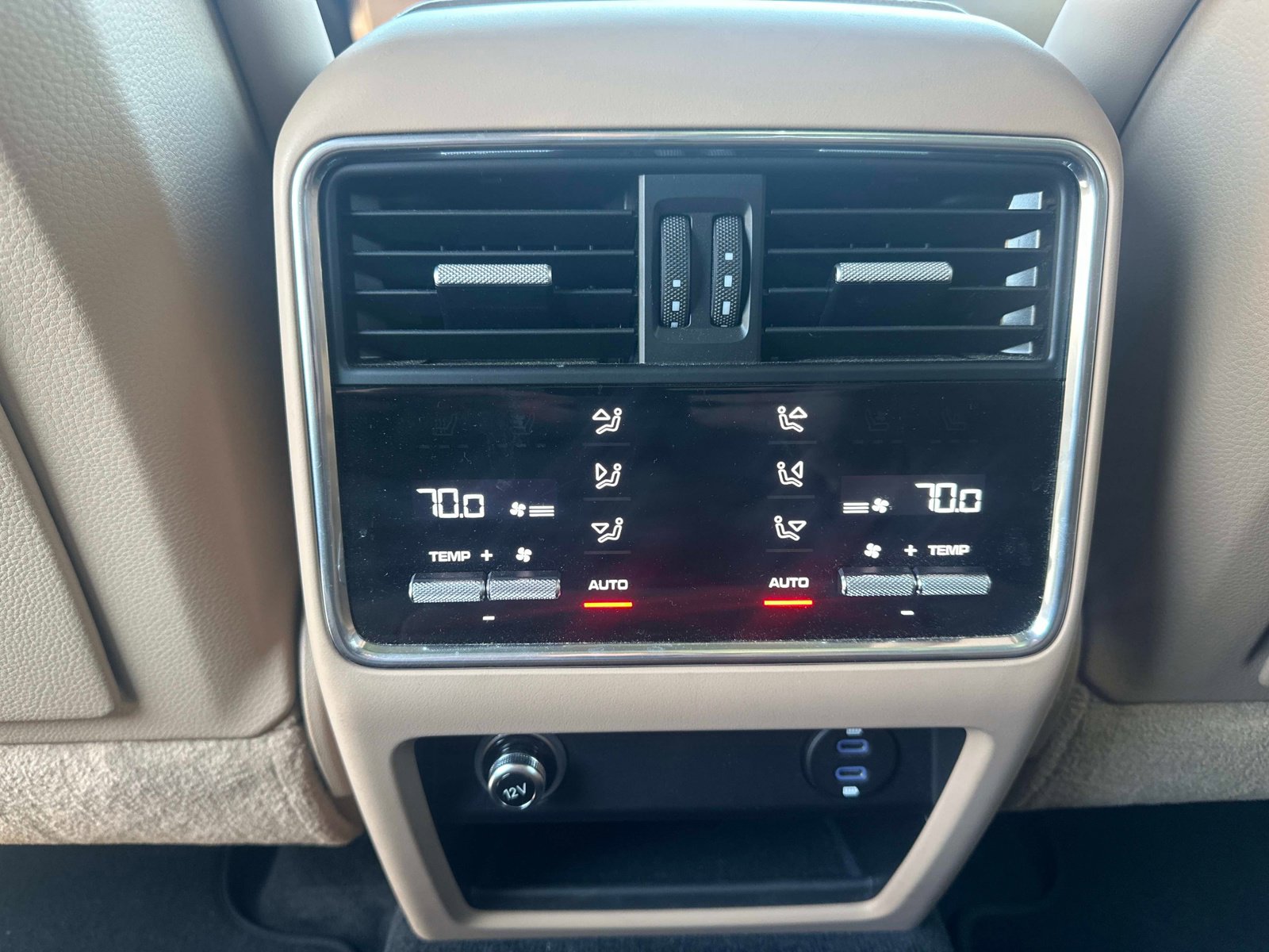 Certified 2023 Porsche Cayenne image 17