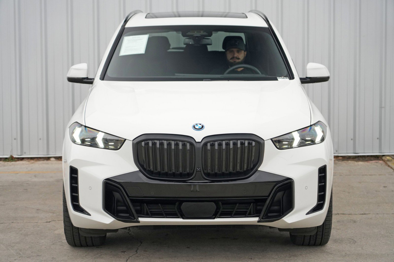 Used 2024 BMW X5 xDrive50e w/ M Sport Package image 53