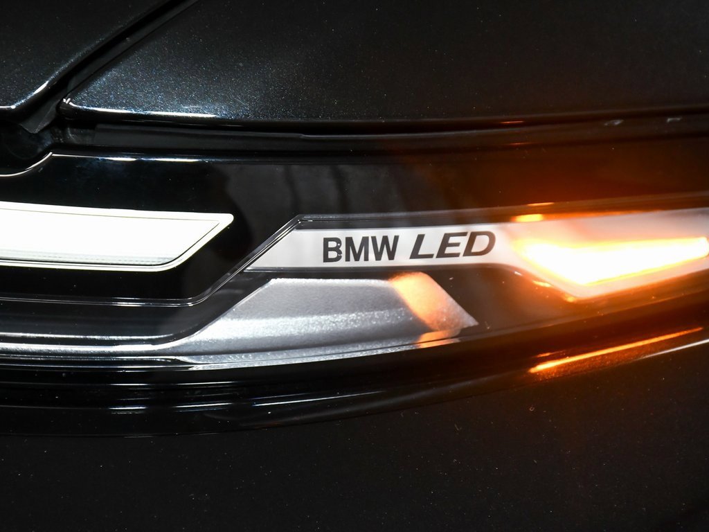 Used 2024 BMW X7 xDrive40i image 99