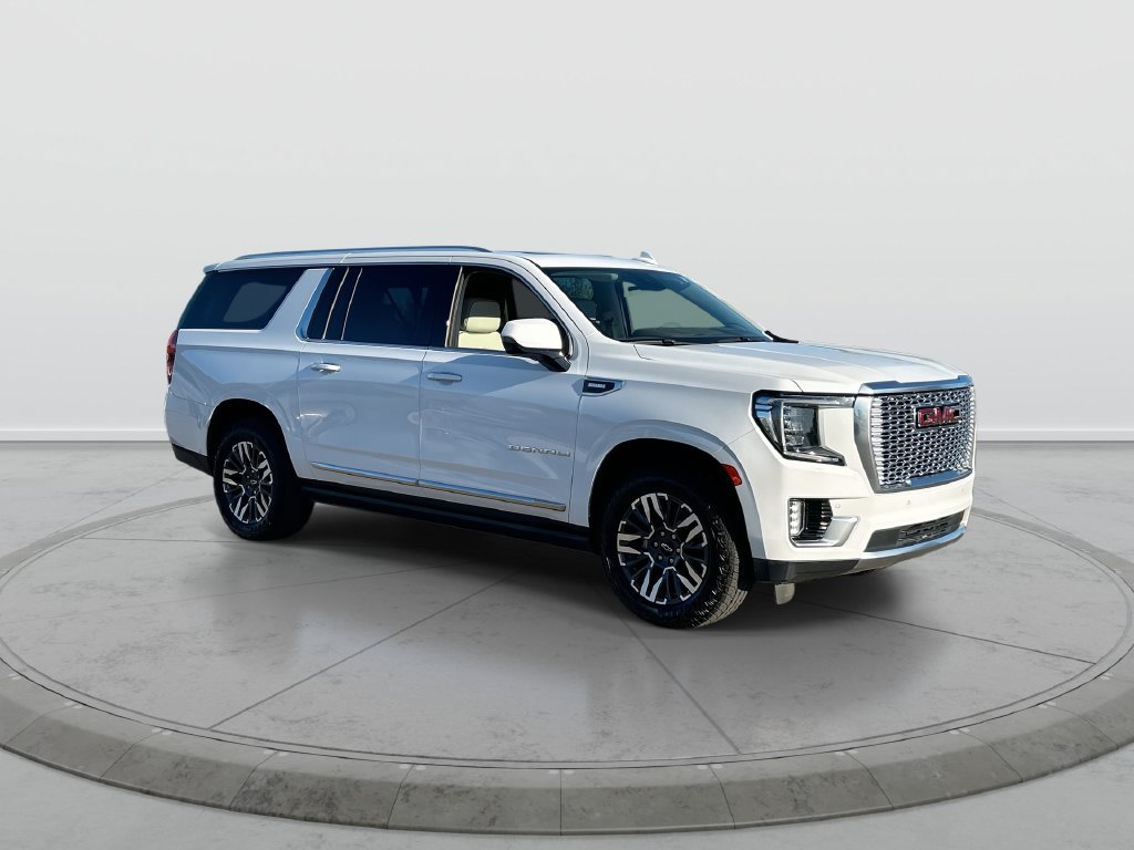 Used 2024 GMC Yukon XL Denali w/ Max Trailering Package AWD/4WD image 2