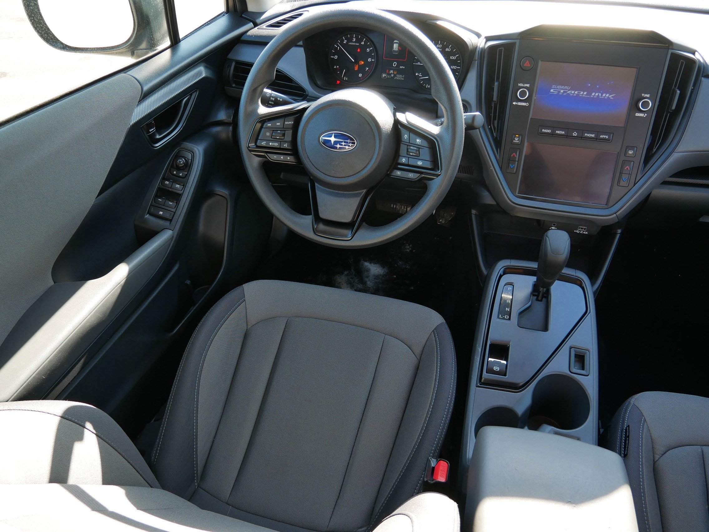 Certified 2025 Subaru Crosstrek 2.0i image 9