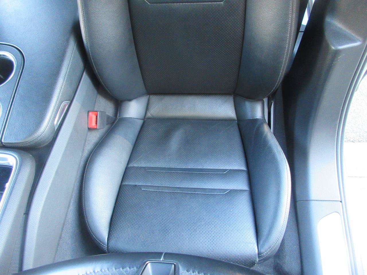 Used 2019 Porsche Panamera RWD image 12