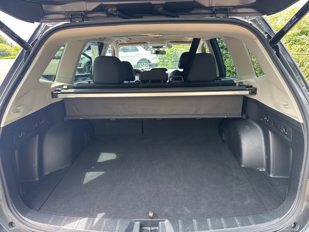 Used 2021 Subaru Forester Premium AWD/4WD image 15