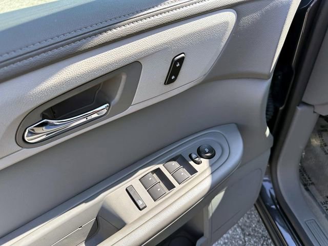 Used 2015 Chevrolet Traverse LS FWD image 15