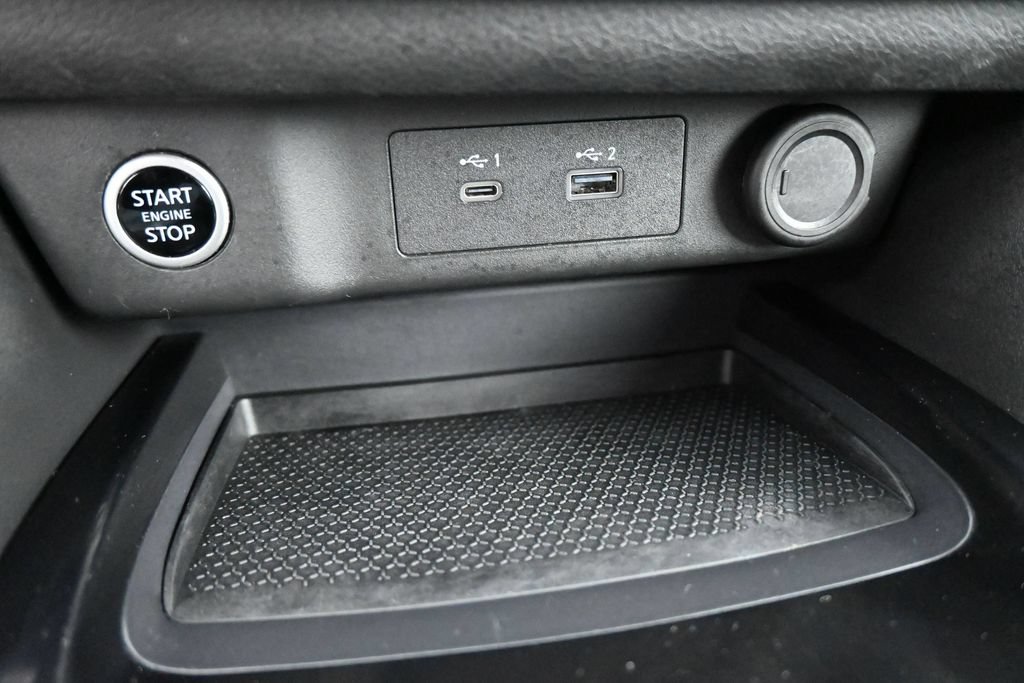 Used 2023 Nissan Rogue SV FWD image 12