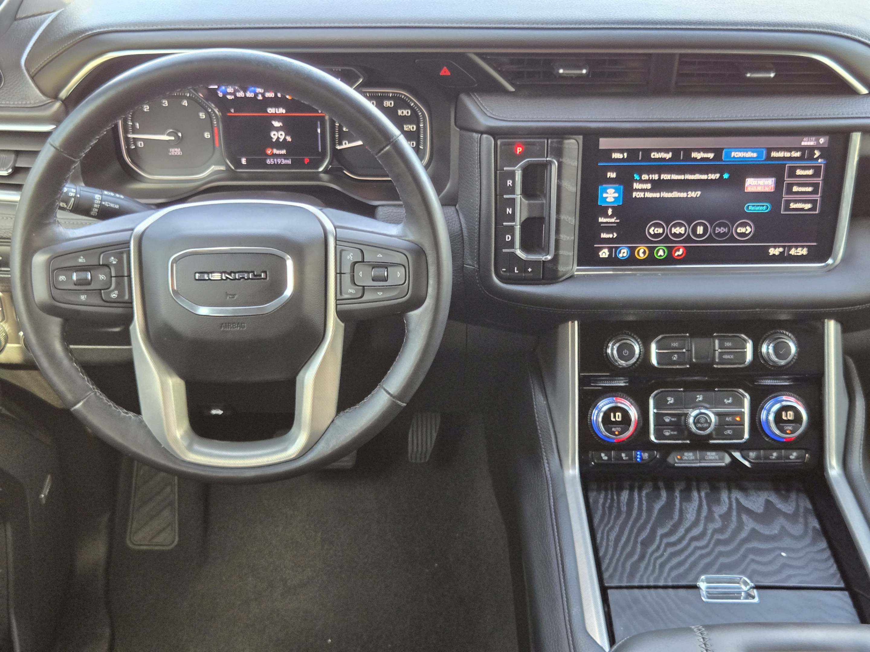 Used 2021 GMC Yukon XL Denali AWD/4WD image 24
