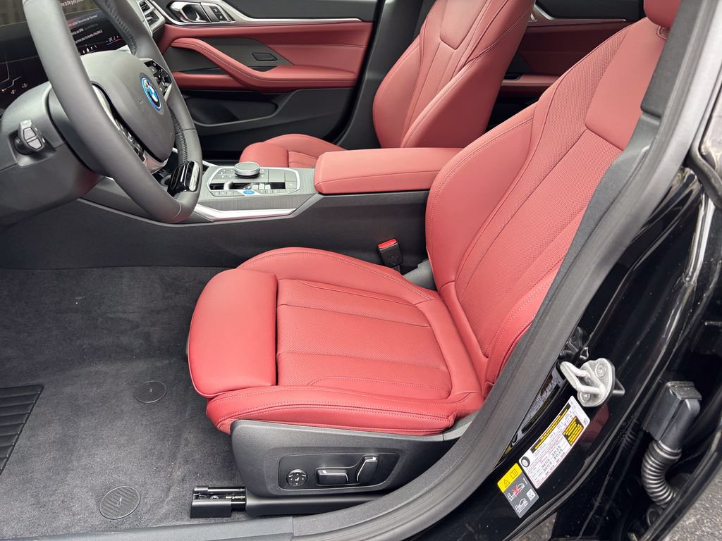 Used 2026 BMW i4 eDrive40 w/ Premium Package RWD image 14