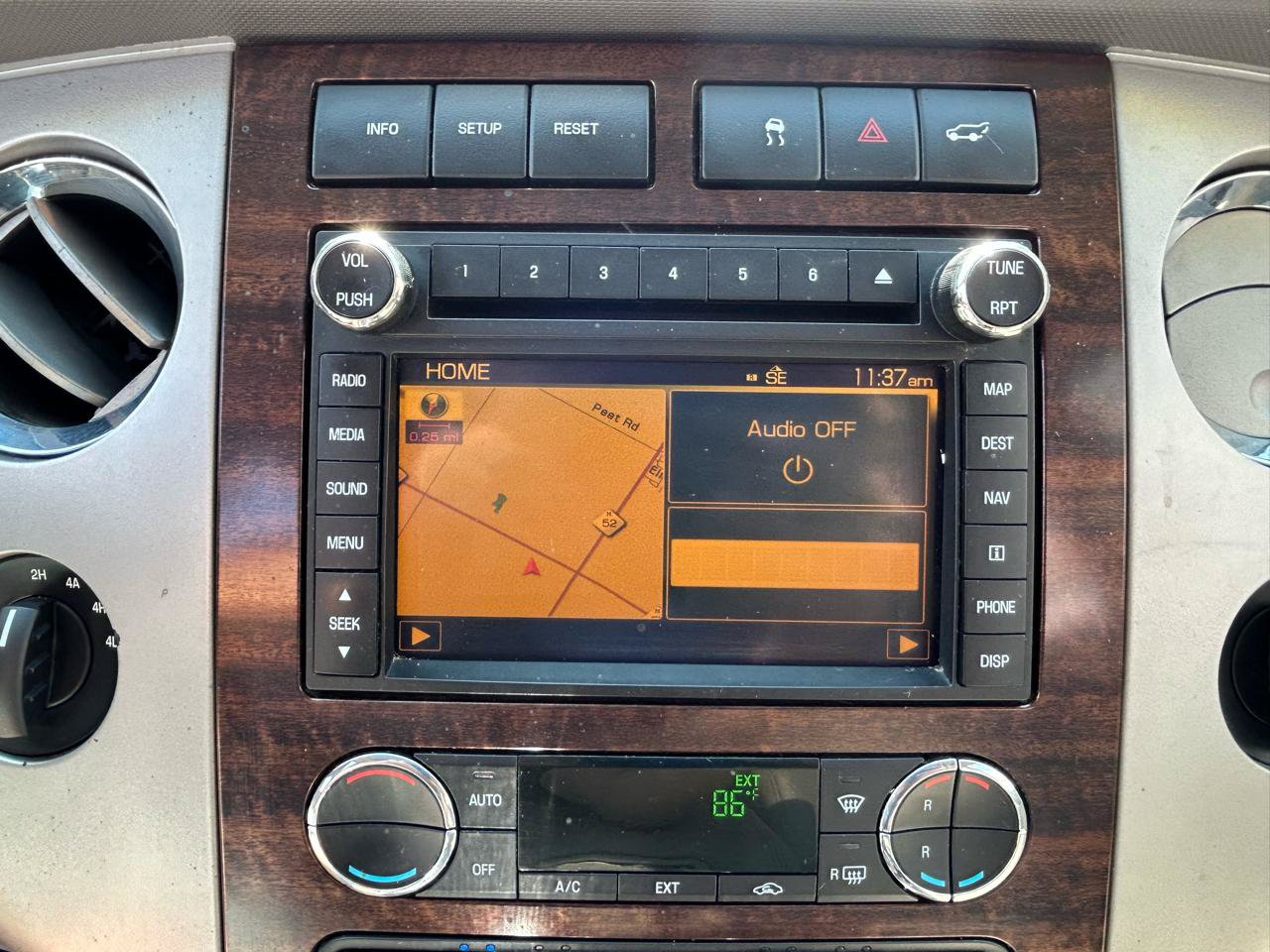 Used 2010 Ford Expedition EL Limited AWD/4WD image 24
