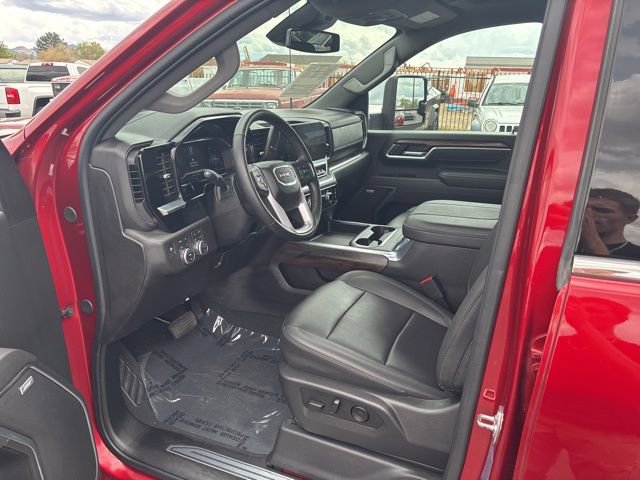 Used 2025 GMC Sierra 3500 SLT w/ SLT Premium Package AWD/4WD image 16