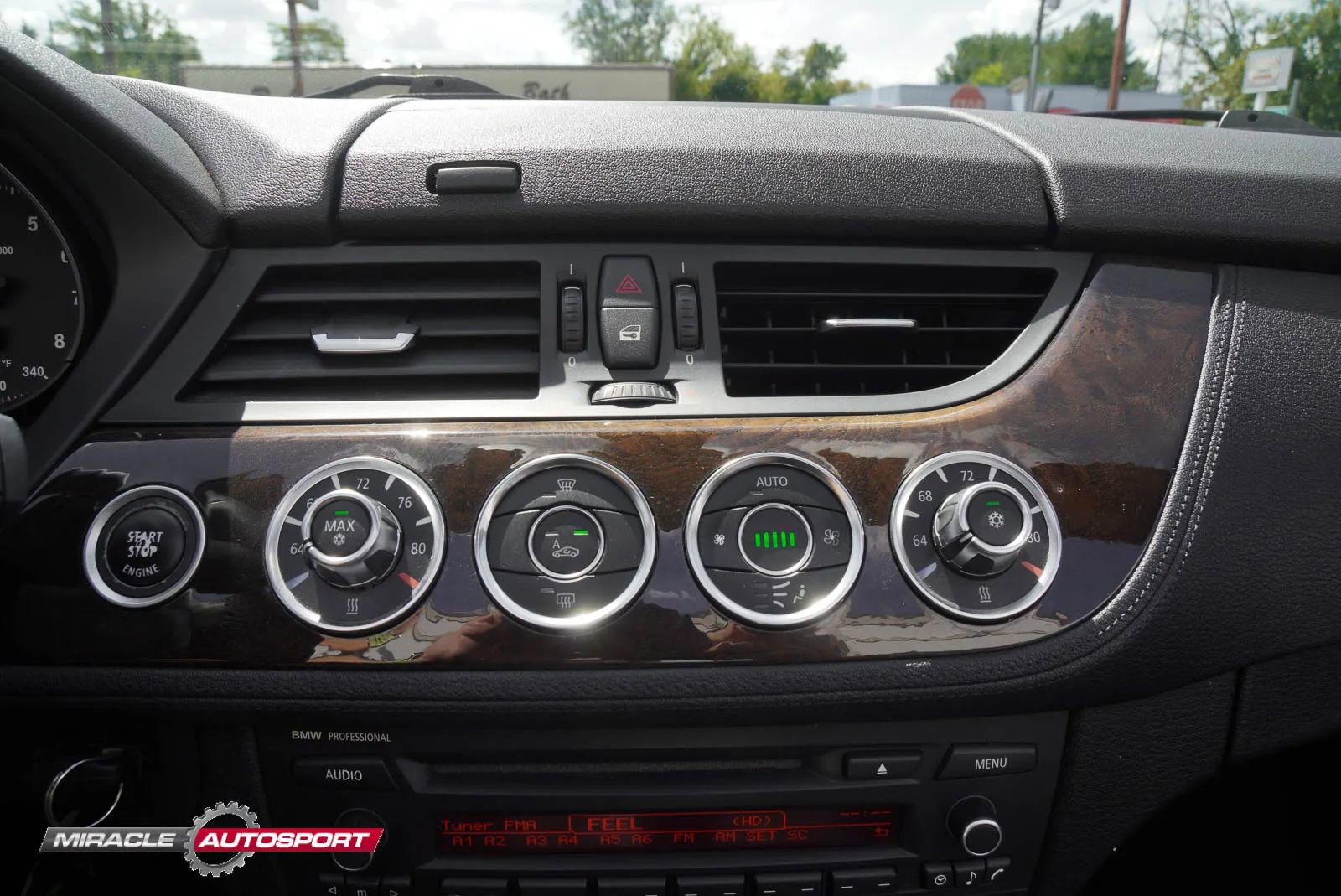 Used 2011 BMW Z4 sDrive35i image 37