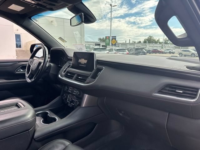 Used 2021 Chevrolet Suburban RST w/ Luxury Package AWD/4WD image 16
