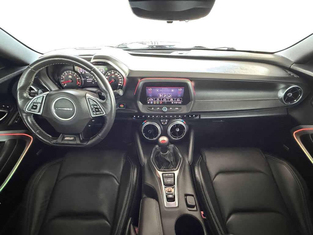 Used 2020 Chevrolet Camaro SS RWD image 12