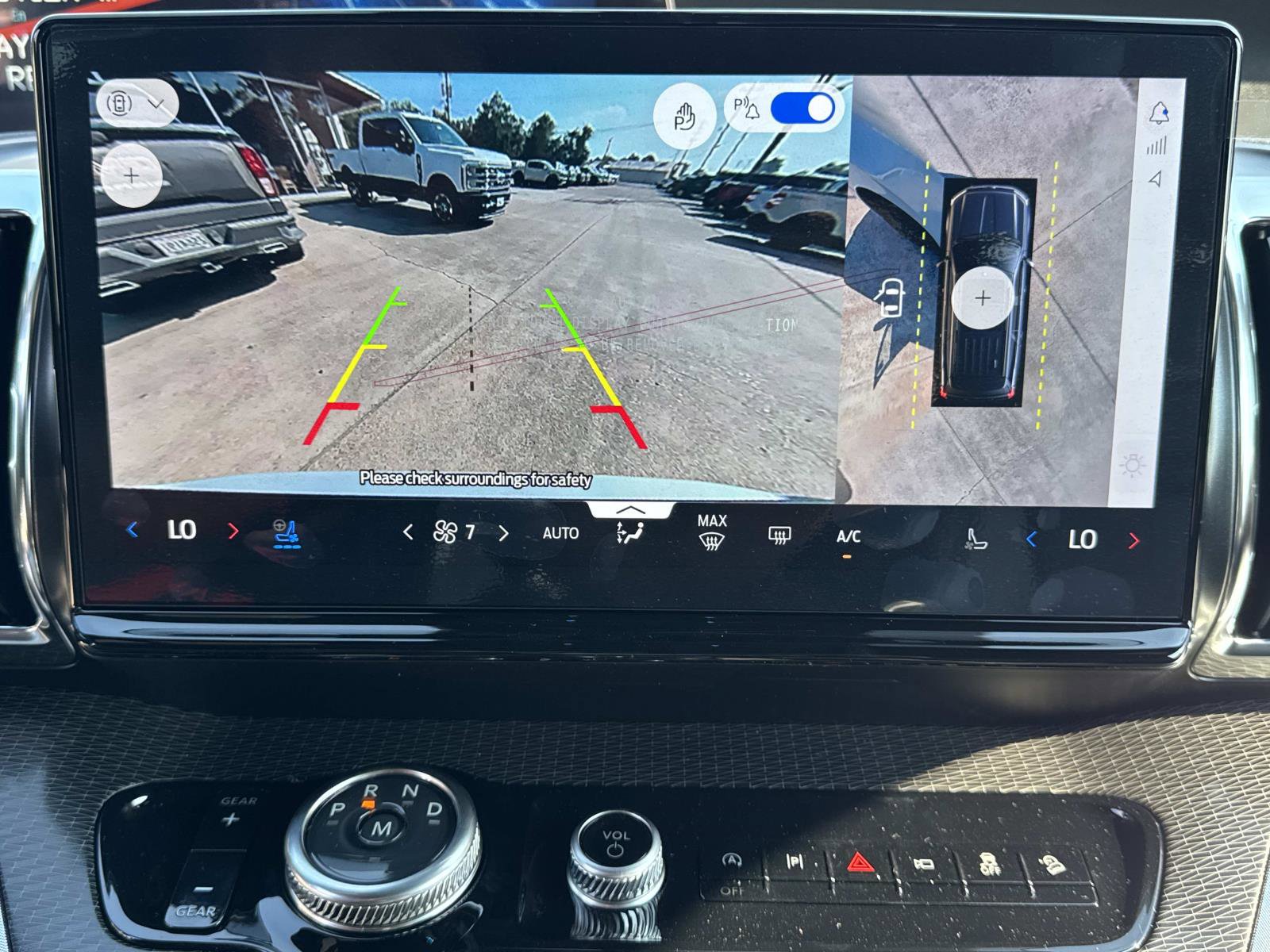New 2025 Ford Expedition Platinum image 12