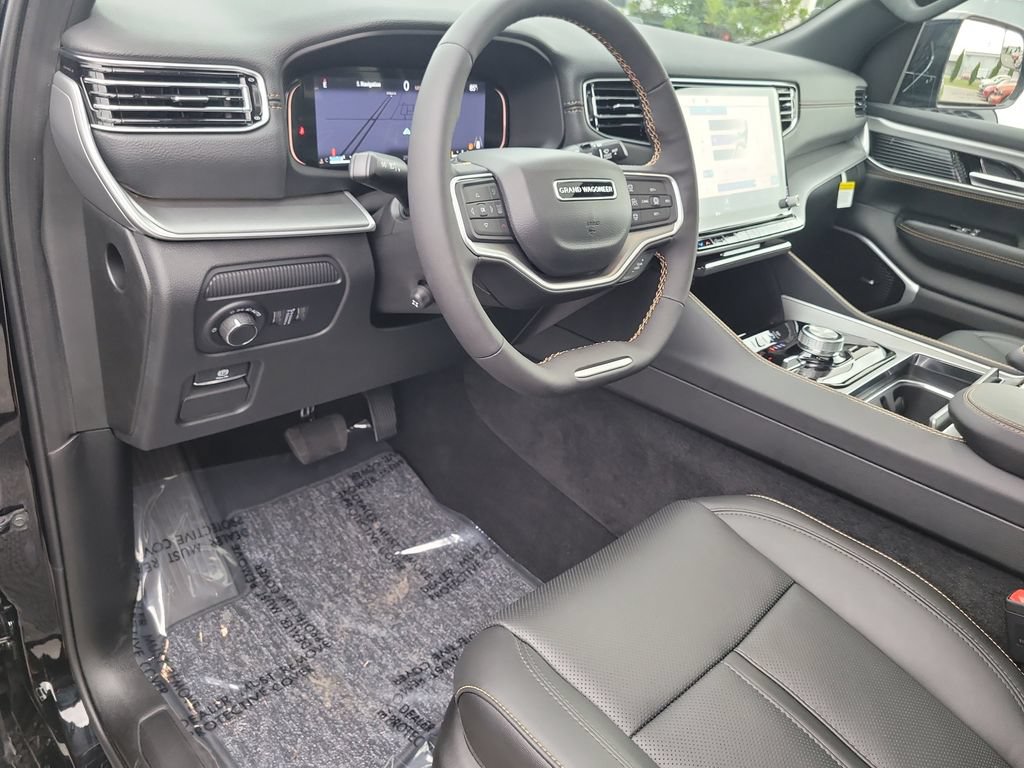 New 2026 Jeep Grand Wagoneer 4WD image 22