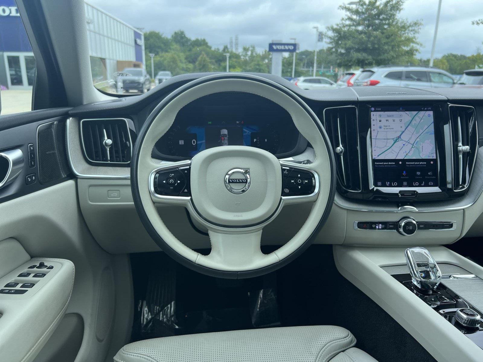 Used 2023 Volvo XC60 B5 Ultimate w/ Climate Package AWD/4WD image 16