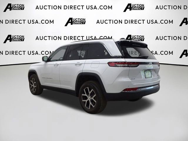 Used 2024 Jeep Grand Cherokee Limited image 5