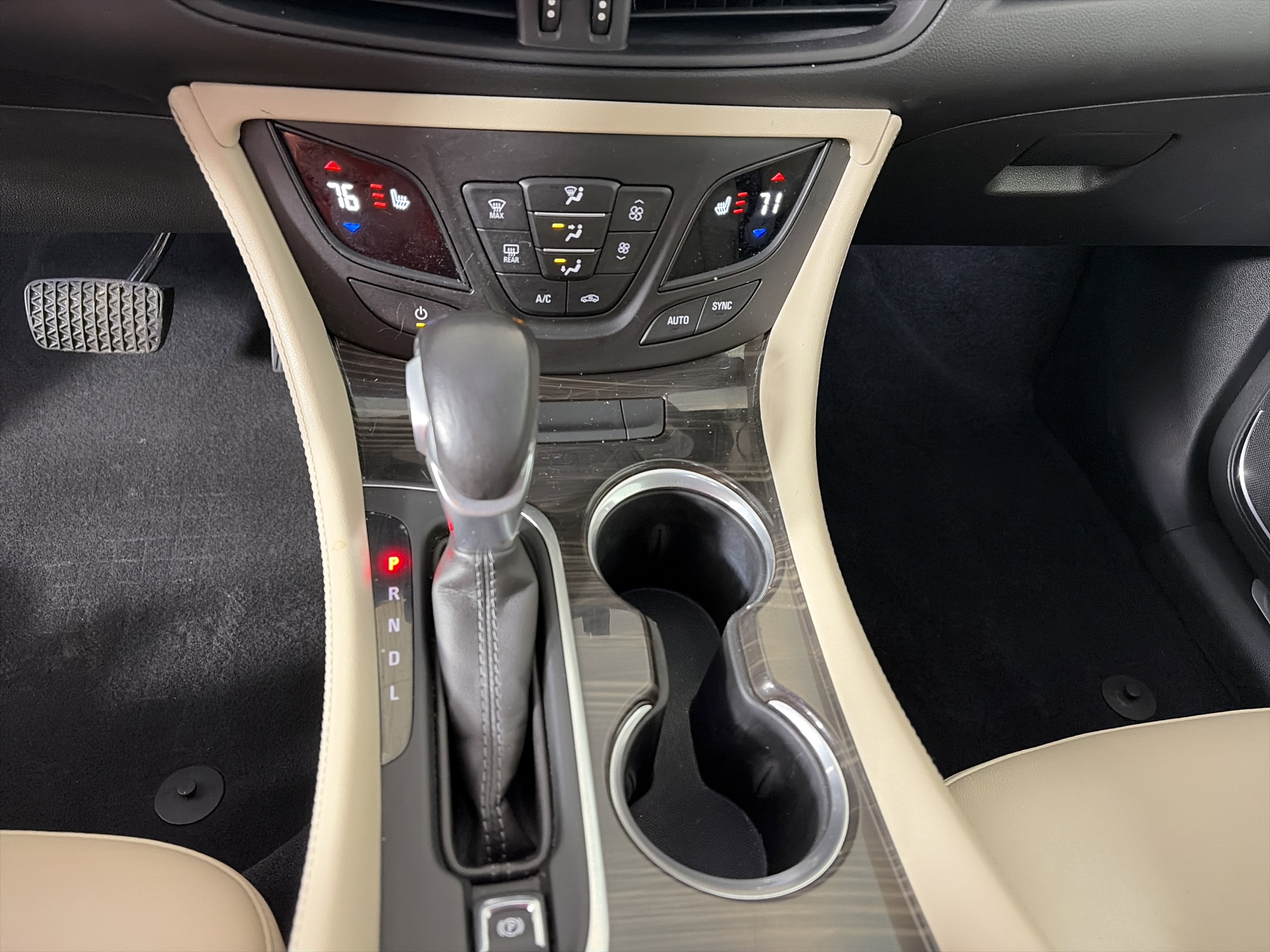 Used 2019 Buick Envision Premium image 26