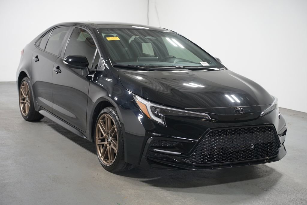 Certified 2024 Toyota Corolla SE Nightshade w/ SE Convenience Package image 3