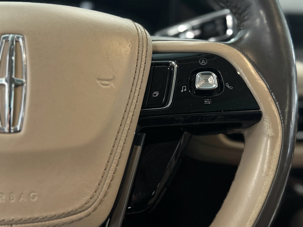 Used 2020 Lincoln Aviator Reserve w/ Equipment Group 201A AWD/4WD image 22