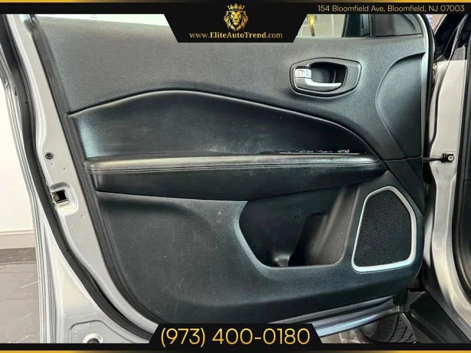 Used 2018 Jeep Compass Latitude w/ Popular Equipment Group image 7