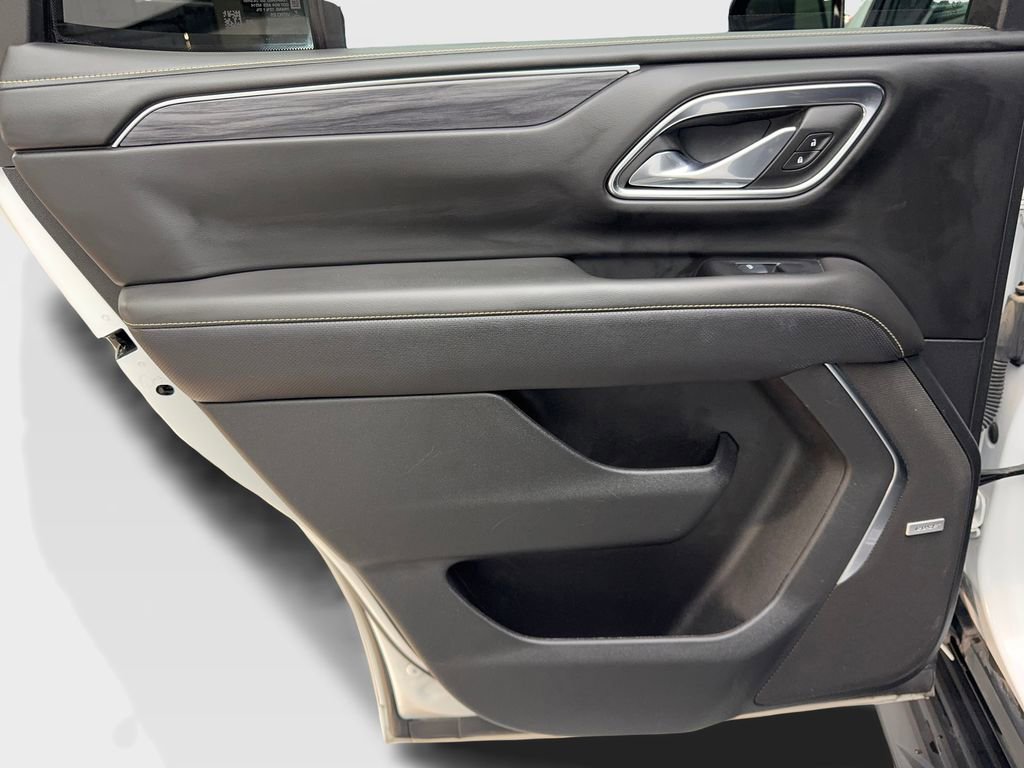 Used 2024 GMC Yukon SLT image 38