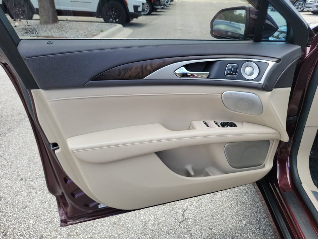 Used 2017 Lincoln MKZ Reserve w/ Luxury Package FWD image 23