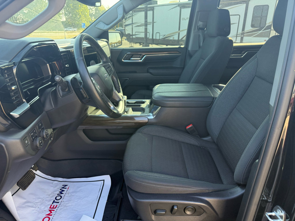 Used 2024 Chevrolet Silverado 1500 LT Trail Boss w/ Protection Package image 13