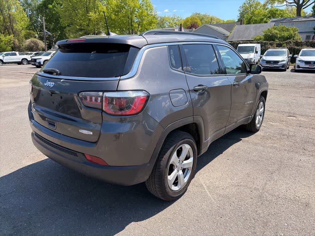 Used 2018 Jeep Compass Latitude w/ Popular Equipment Group AWD/4WD image 16